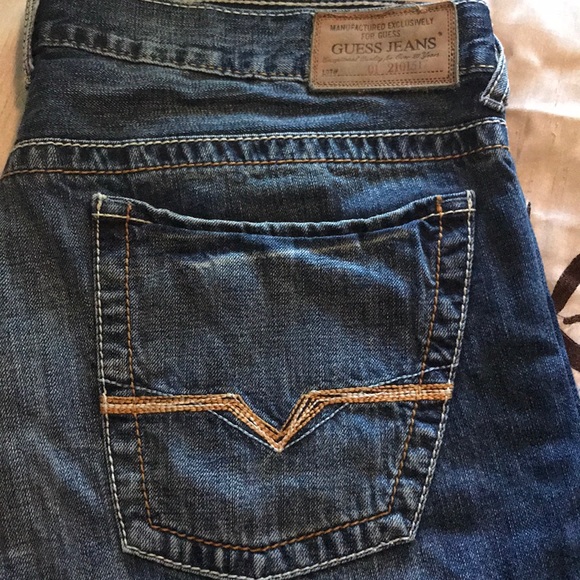 Men’s Guess Low Rise Straight Leg Jeans - Picture 2 of 7